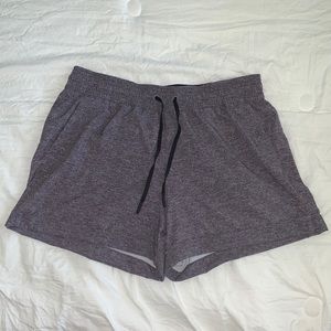 Lululemon Spring Break Away Short *4 inches